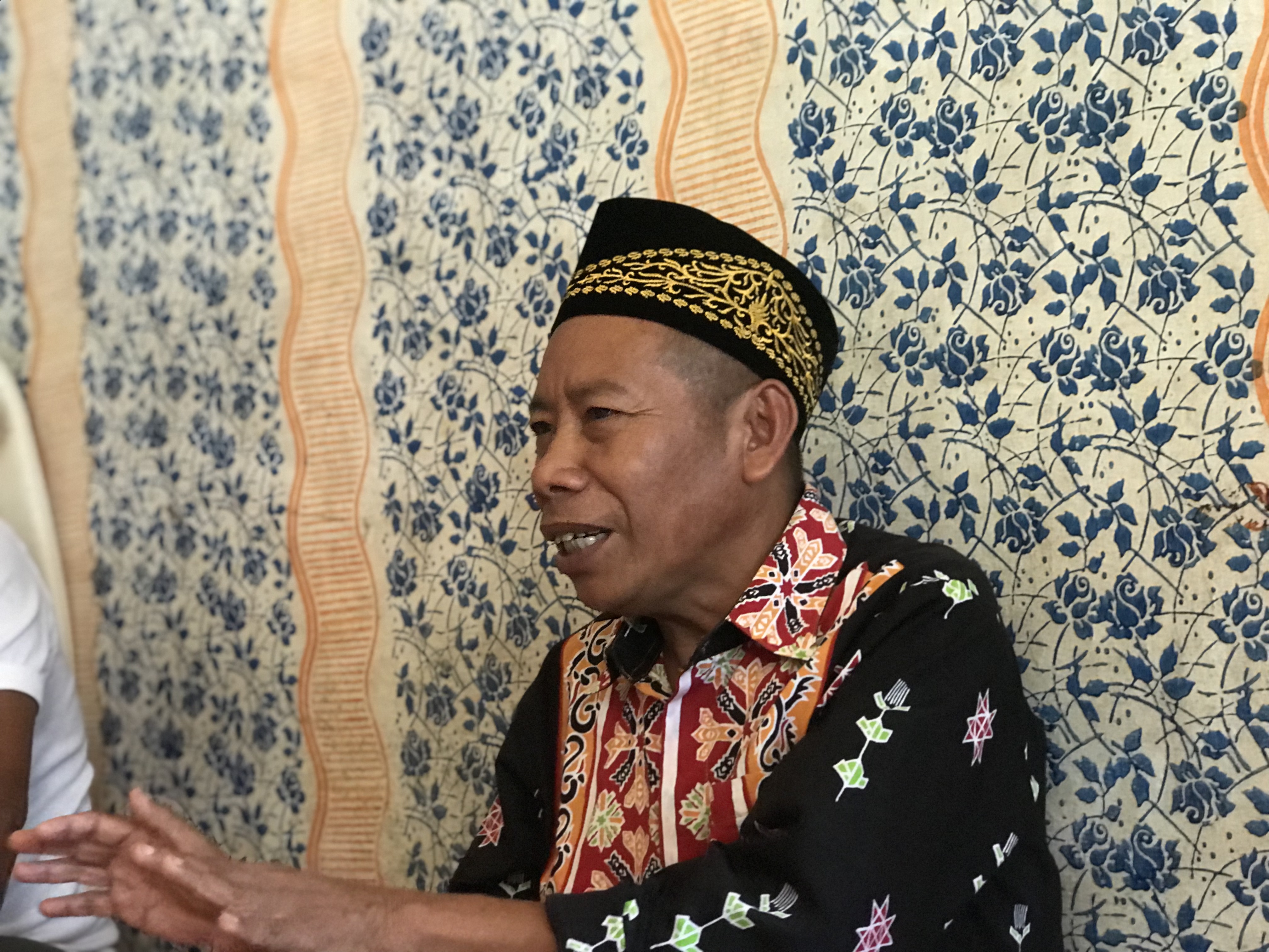 Kepala Adat Balik di Kelurahan Pemaluan, Jubain saat ditemui di kediamannya. (Fauzan/Kaltimtoday)